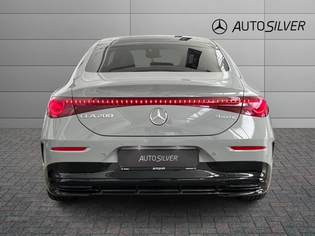 MERCEDES-BENZ CLA 200 4matic AMG Line Premium - 4