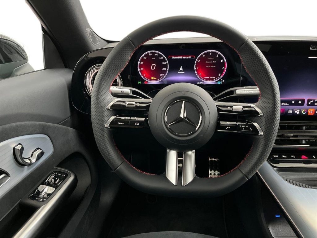 MERCEDES-BENZ CLA 200 4matic AMG Line Premium - 11