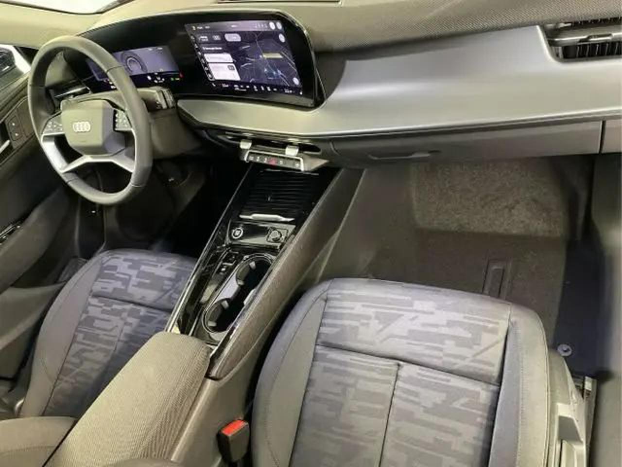 AUDI Q3 SPB TFSI 150 kW S tronic quattro Business - 11