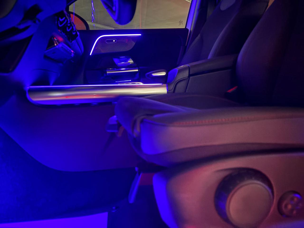 MERCEDES-BENZ GLA 200 d Automatic Premium Amg TETTO-PACK NIGHT - 38