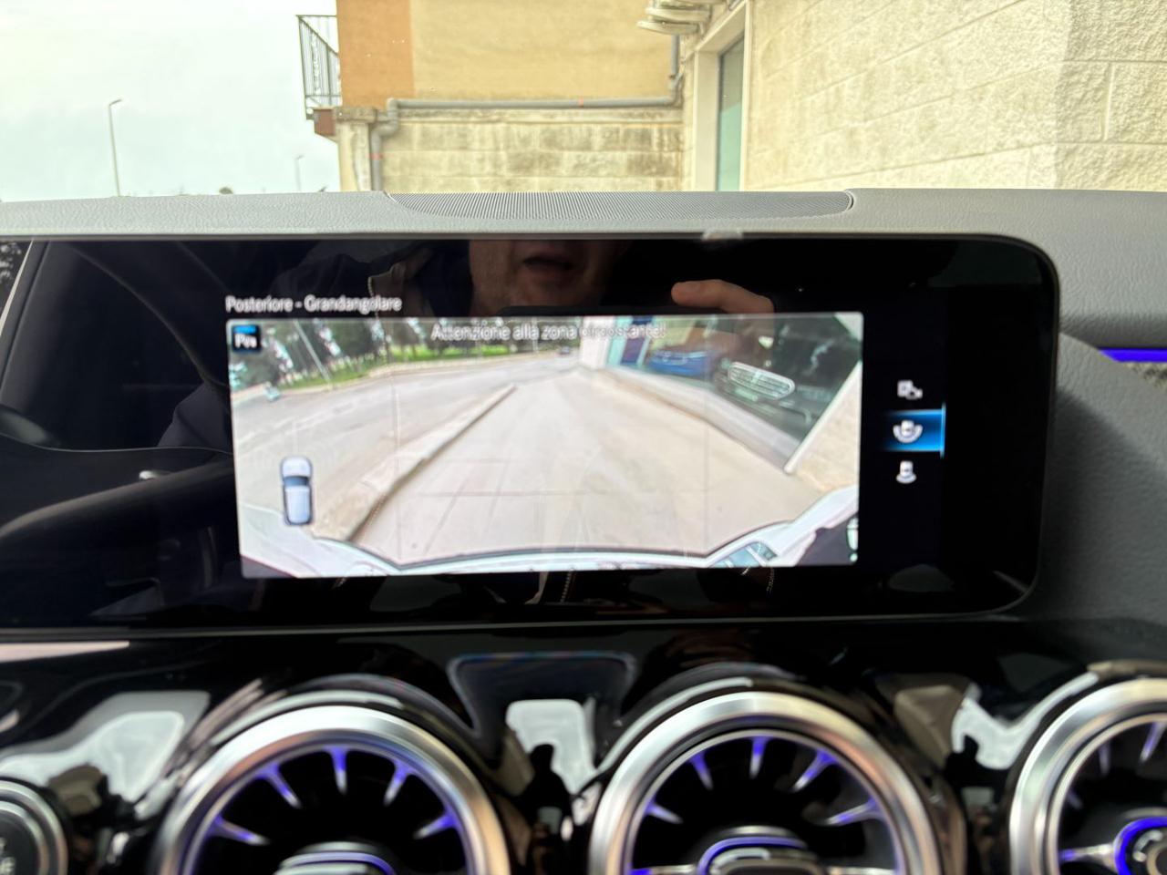 MERCEDES-BENZ GLA 200 d Automatic Premium Amg TETTO-PACK NIGHT - 18