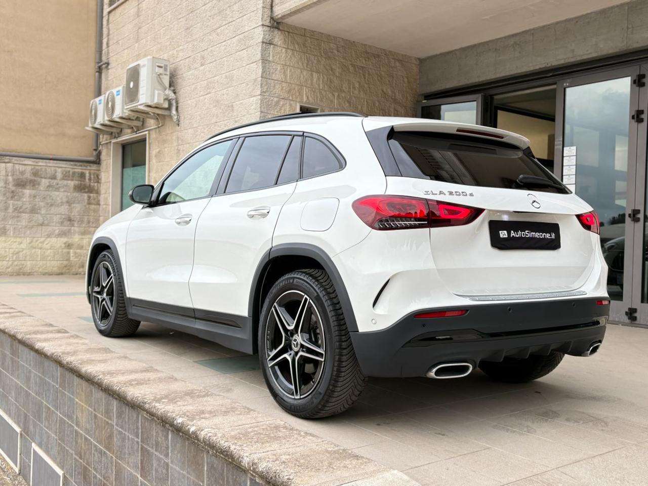MERCEDES-BENZ GLA 200 d Automatic Premium Amg TETTO-PACK NIGHT - 7