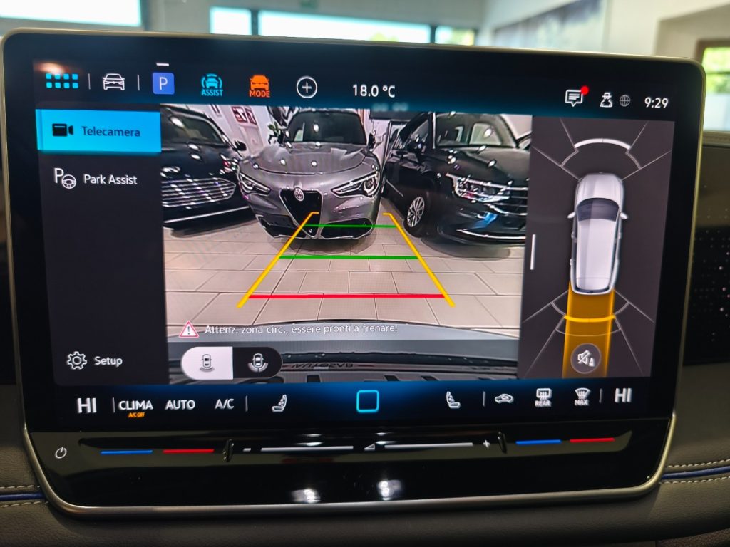 VOLKSWAGEN Tiguan 2.0 TDI 150 CV DSG R-Line Plus - 11