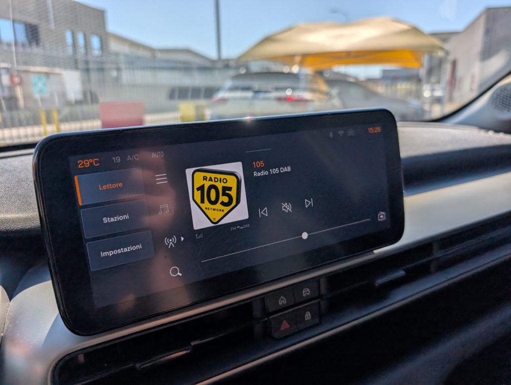 JEEP Avenger 1.2 Turbo 100 CV MHEV Altitude AUTOMATICA - 16