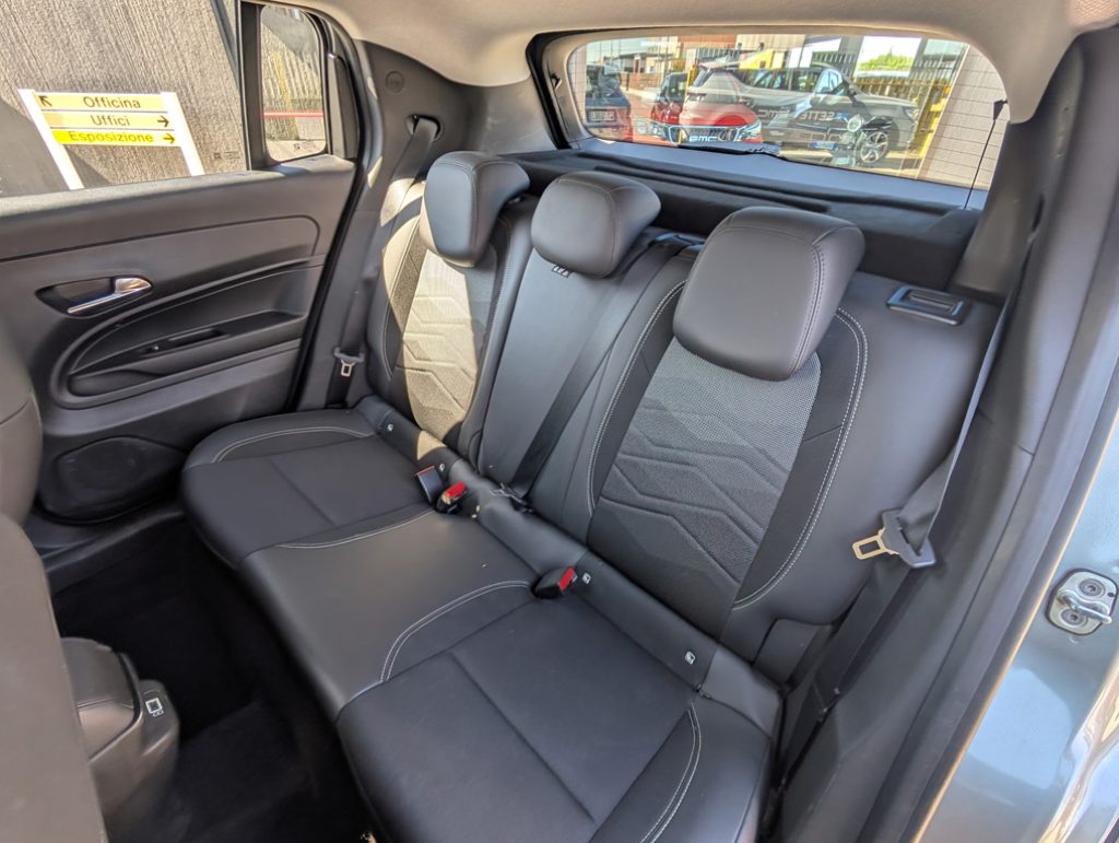 JEEP Avenger 1.2 Turbo 100 CV MHEV Altitude AUTOMATICA - 25