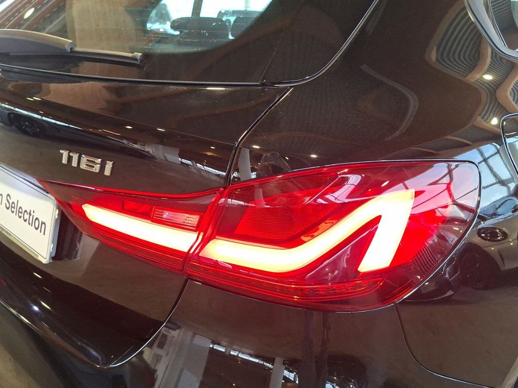 BMW 116 i 5p. Advantage Aut. - 7