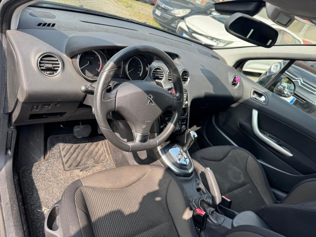 PEUGEOT 308 1.6 8V e-HDi 115CV S&S AUT. SW Sport - 14