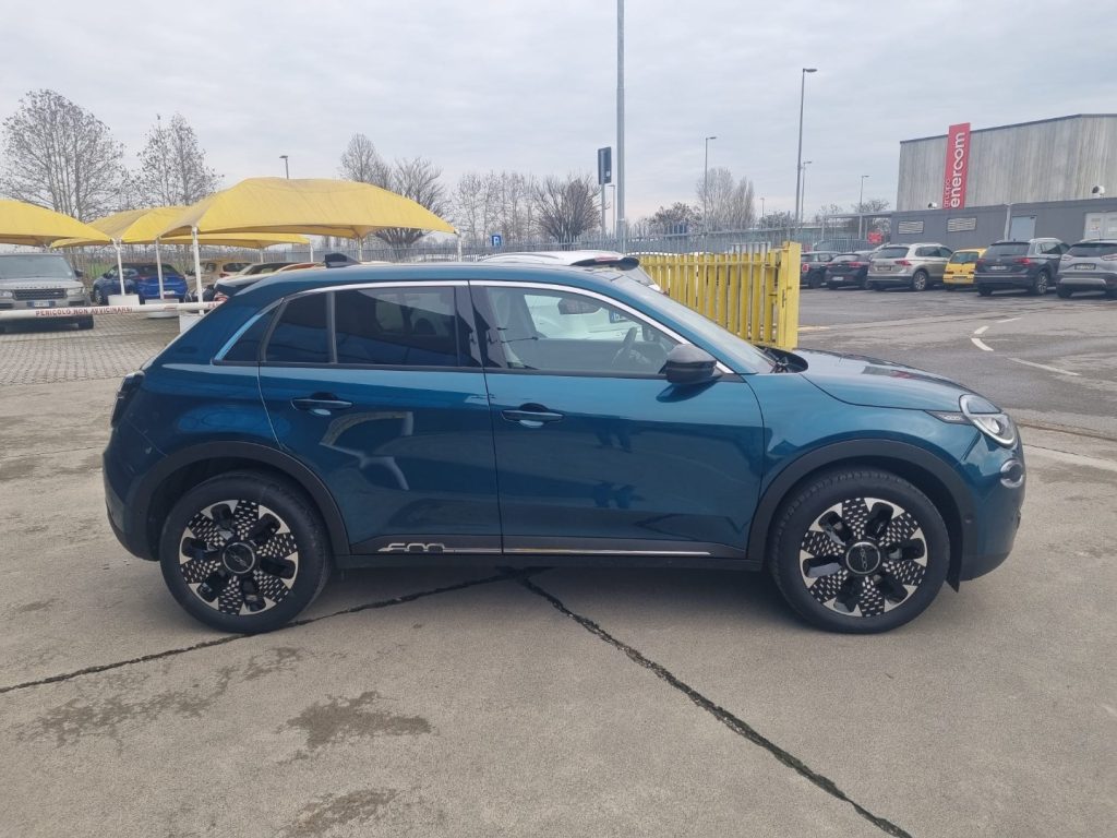 FIAT 600 Hybrid 100 CV DCT MHEV La Prima Aziendale - 4