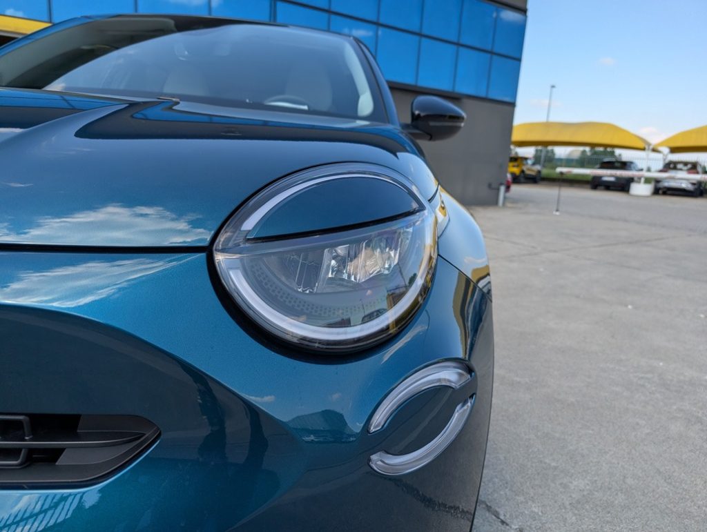 FIAT 600 Hybrid 100 CV DCT MHEV La Prima Aziendale - 10