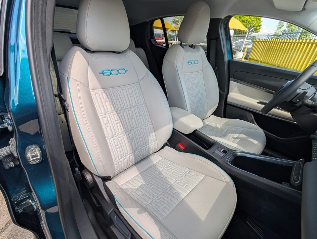 FIAT 600 Hybrid 100 CV DCT MHEV La Prima Aziendale - 29