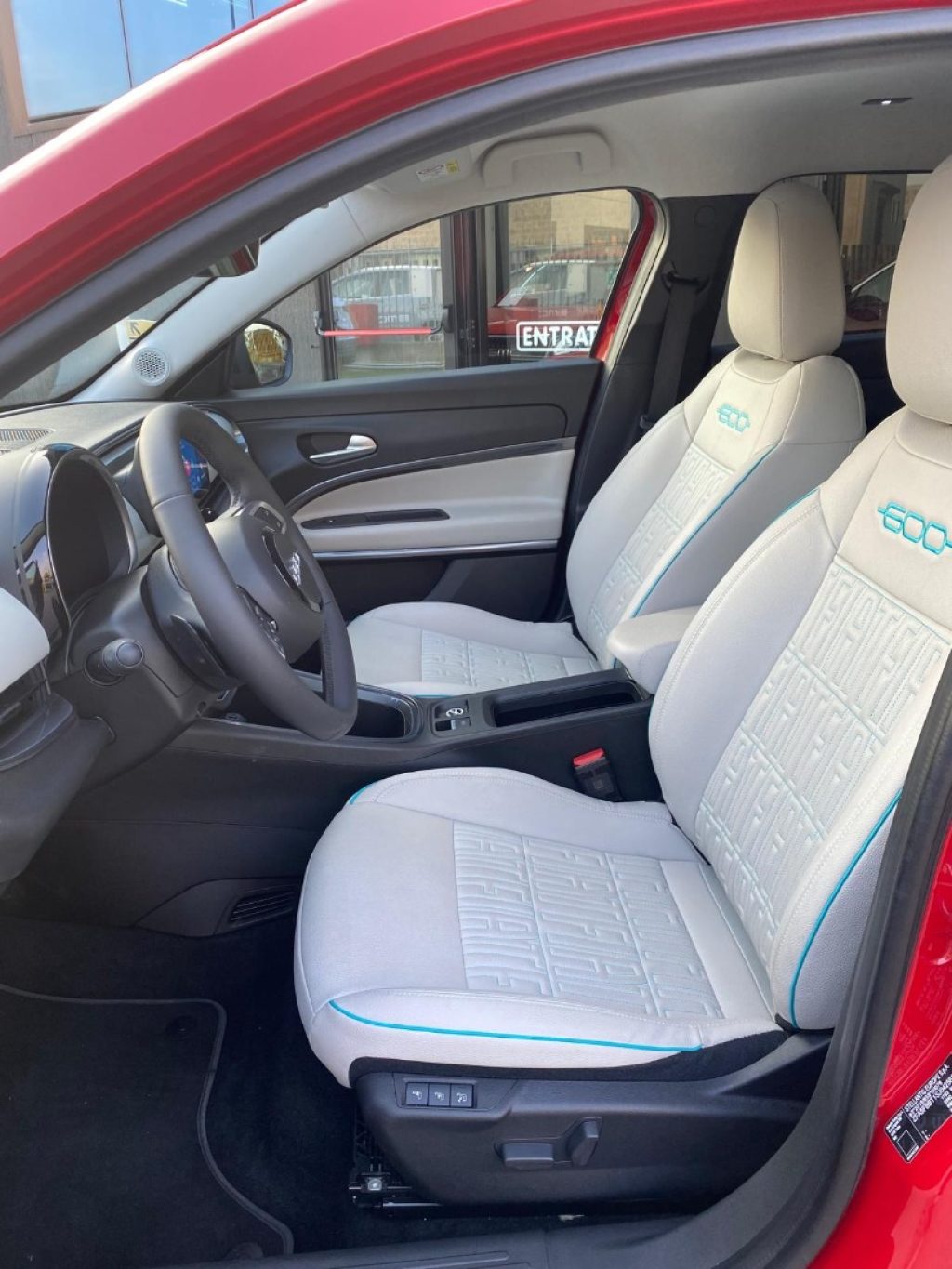 FIAT 600 Hybrid 100 CV DCT MHEV La Prima Aziendale - 5