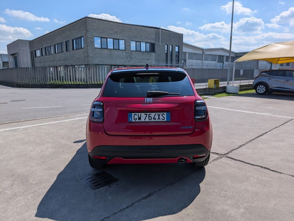 FIAT 600 Hybrid 100 CV DCT MHEV La Prima Aziendale - 6
