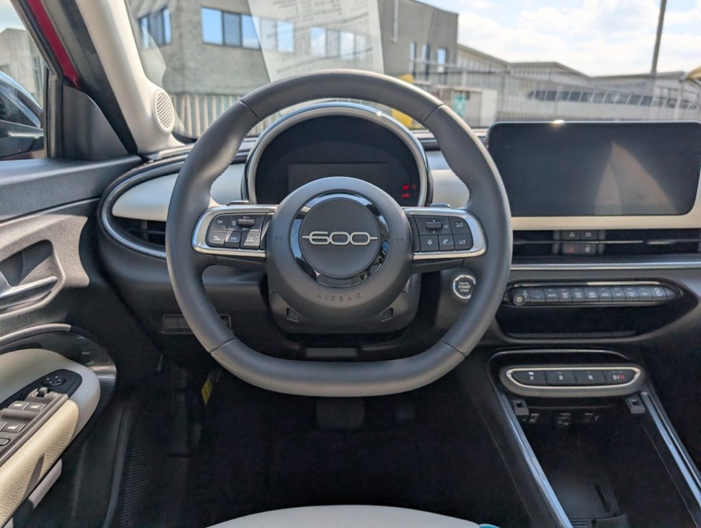 FIAT 600 Hybrid 100 CV DCT MHEV La Prima Aziendale - 12