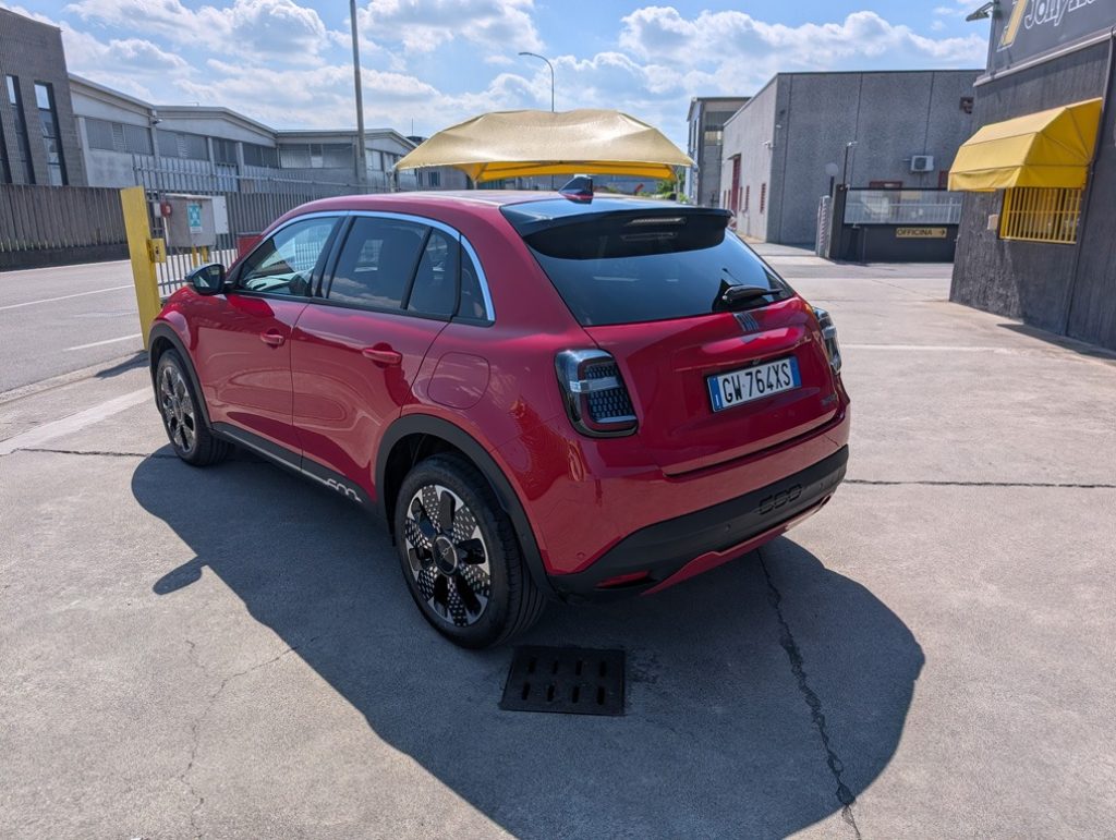 FIAT 600 Hybrid 100 CV DCT MHEV La Prima Aziendale - 24