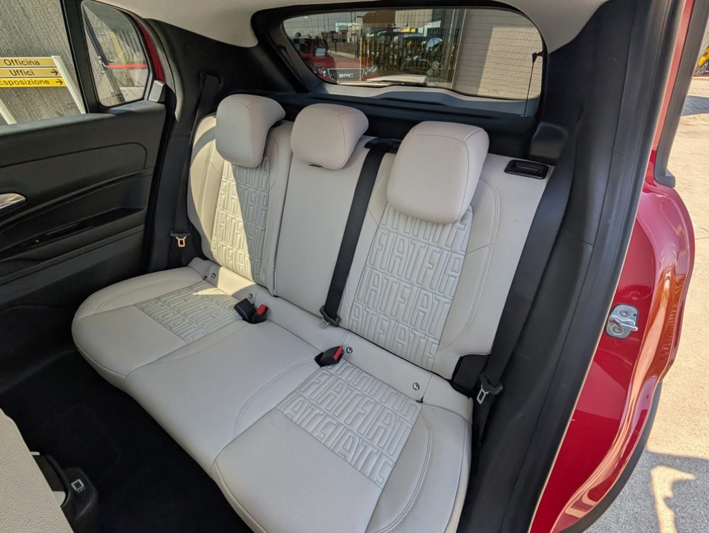 FIAT 600 Hybrid 100 CV DCT MHEV La Prima Aziendale - 28