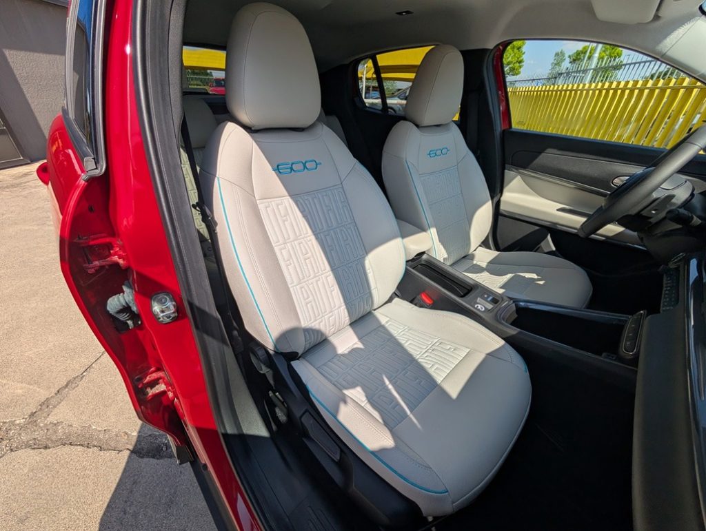 FIAT 600 Hybrid 100 CV DCT MHEV La Prima Aziendale - 29