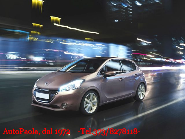 PEUGEOT 208 Nero metallizzato
