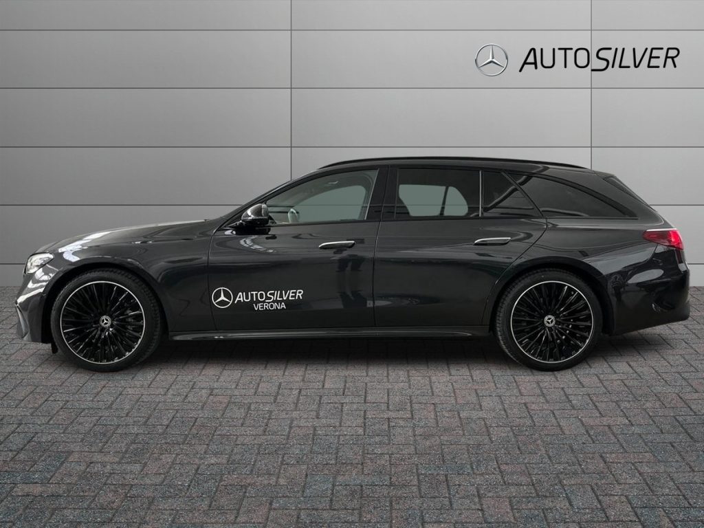 MERCEDES-BENZ E 220 d Mild hybrid 4Matic AMG Line Premium - 6