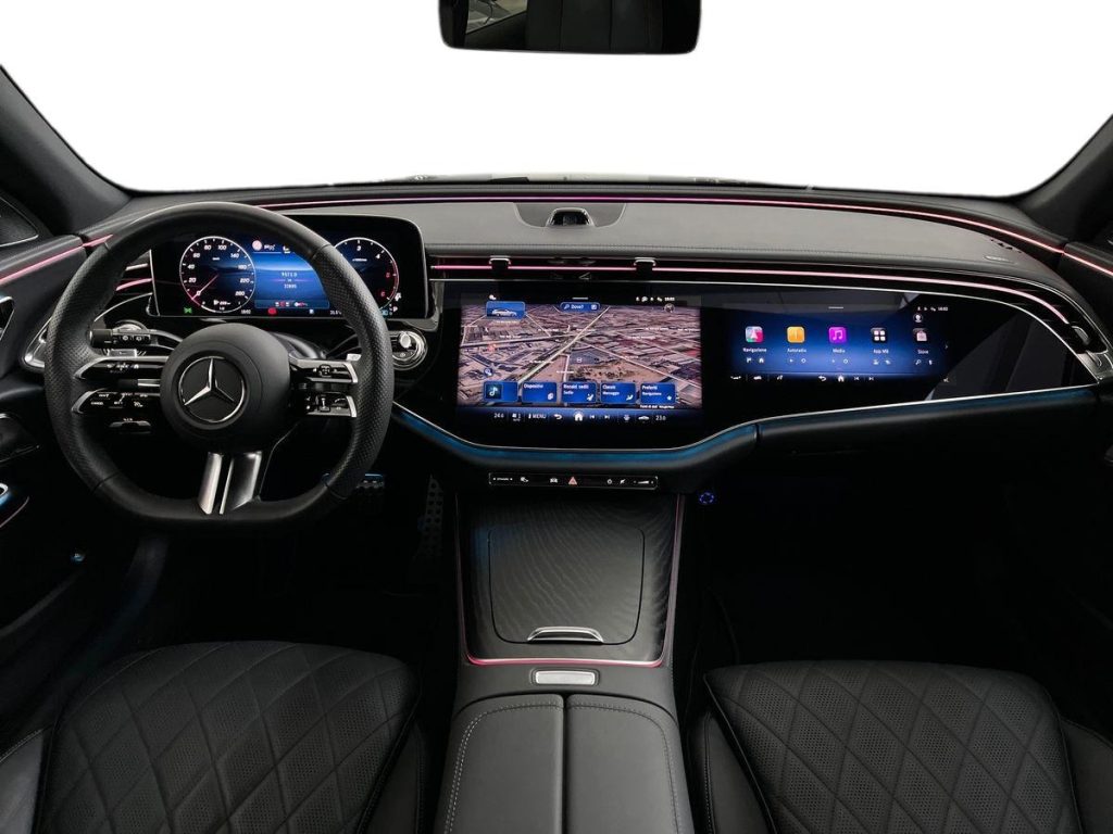 MERCEDES-BENZ E 220 d Mild hybrid 4Matic AMG Line Premium - 9