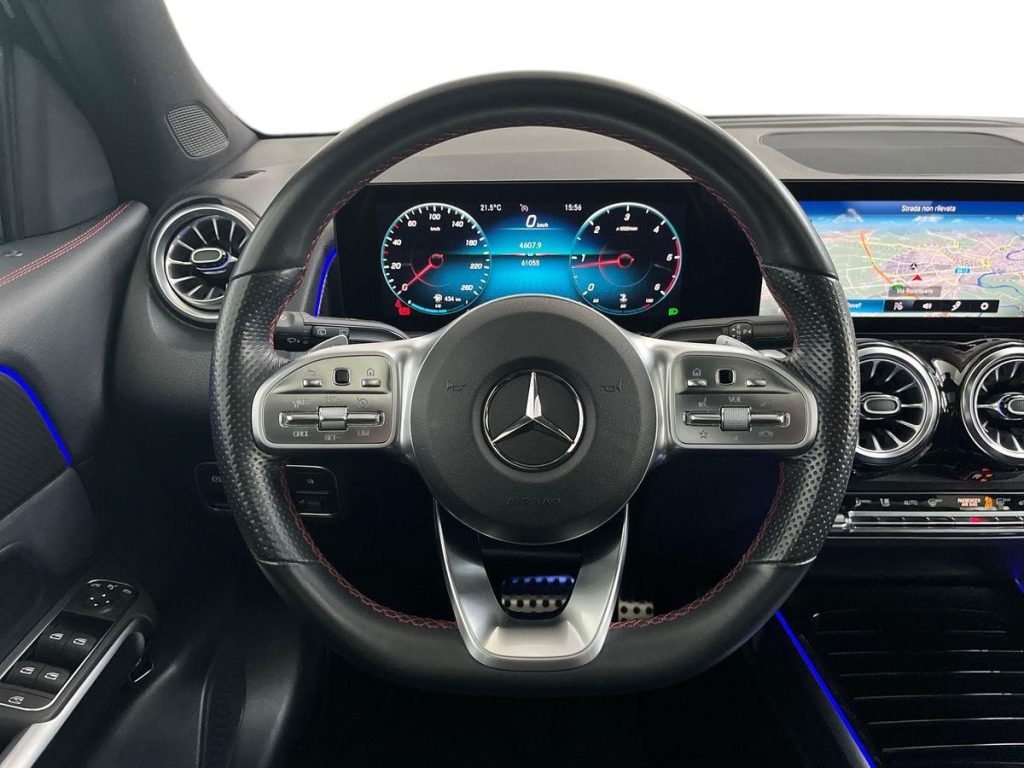 MERCEDES-BENZ GLB 200 d 4matic Premium - 11