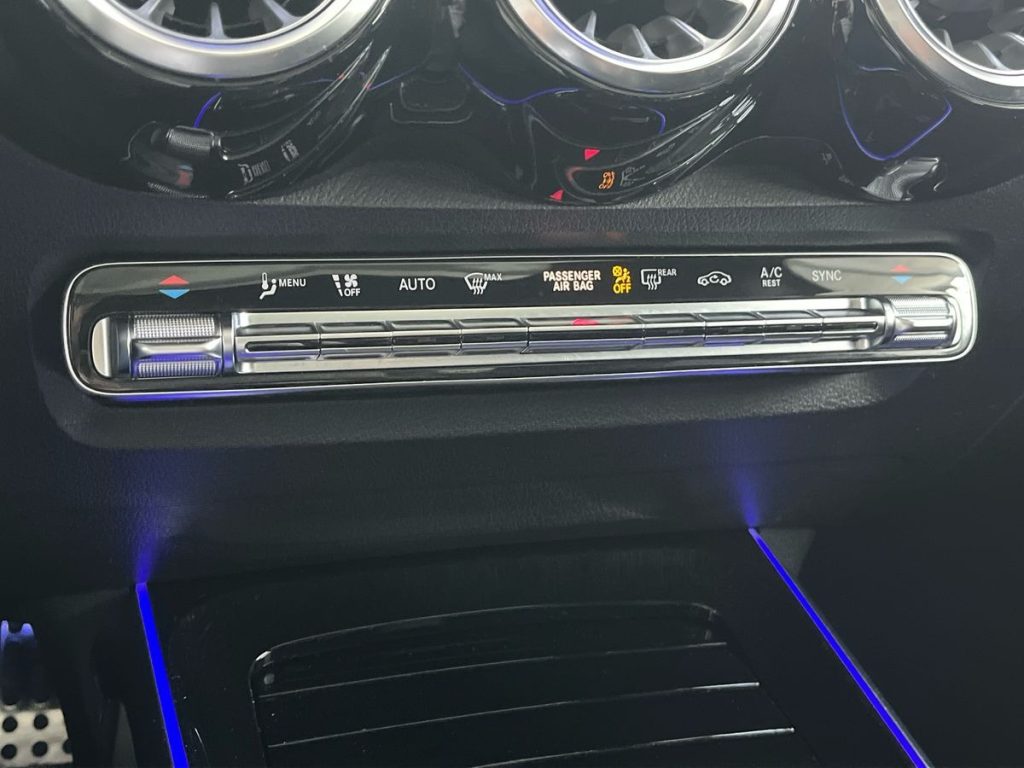 MERCEDES-BENZ GLB 200 d 4matic Premium - 14