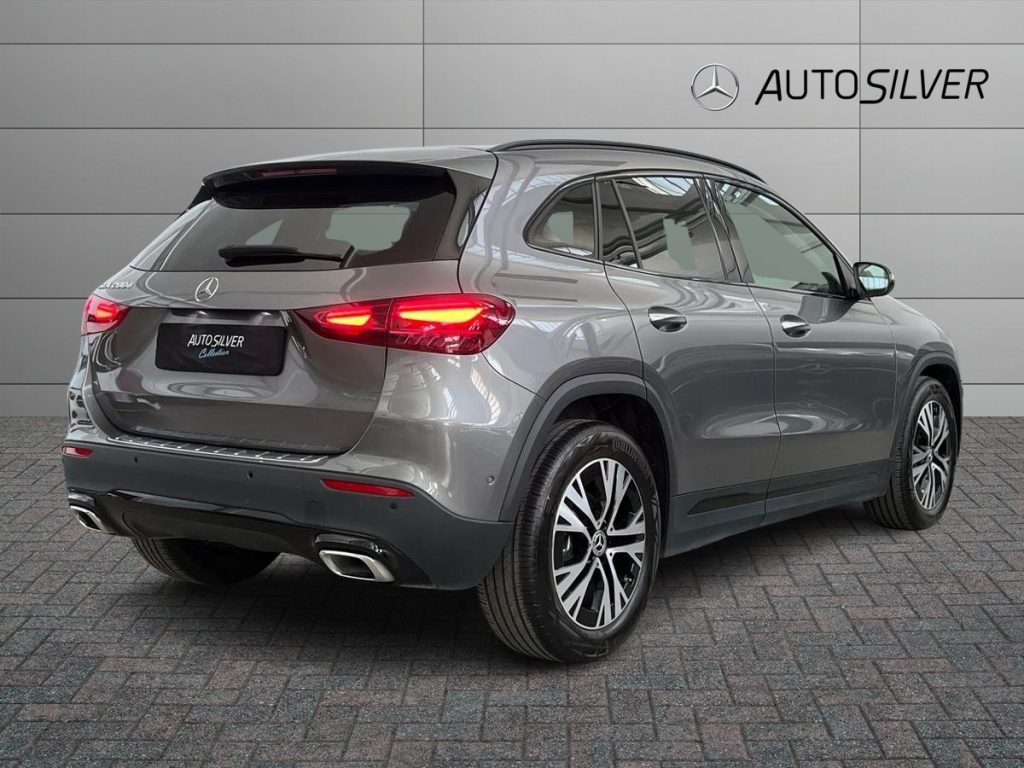 MERCEDES-BENZ GLA 200 d Automatic Progressive Advanced Plus - 2