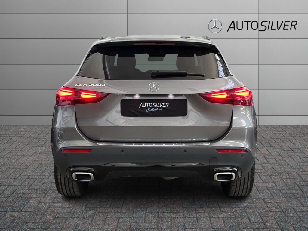 MERCEDES-BENZ GLA 200 d Automatic Progressive Advanced Plus - 4
