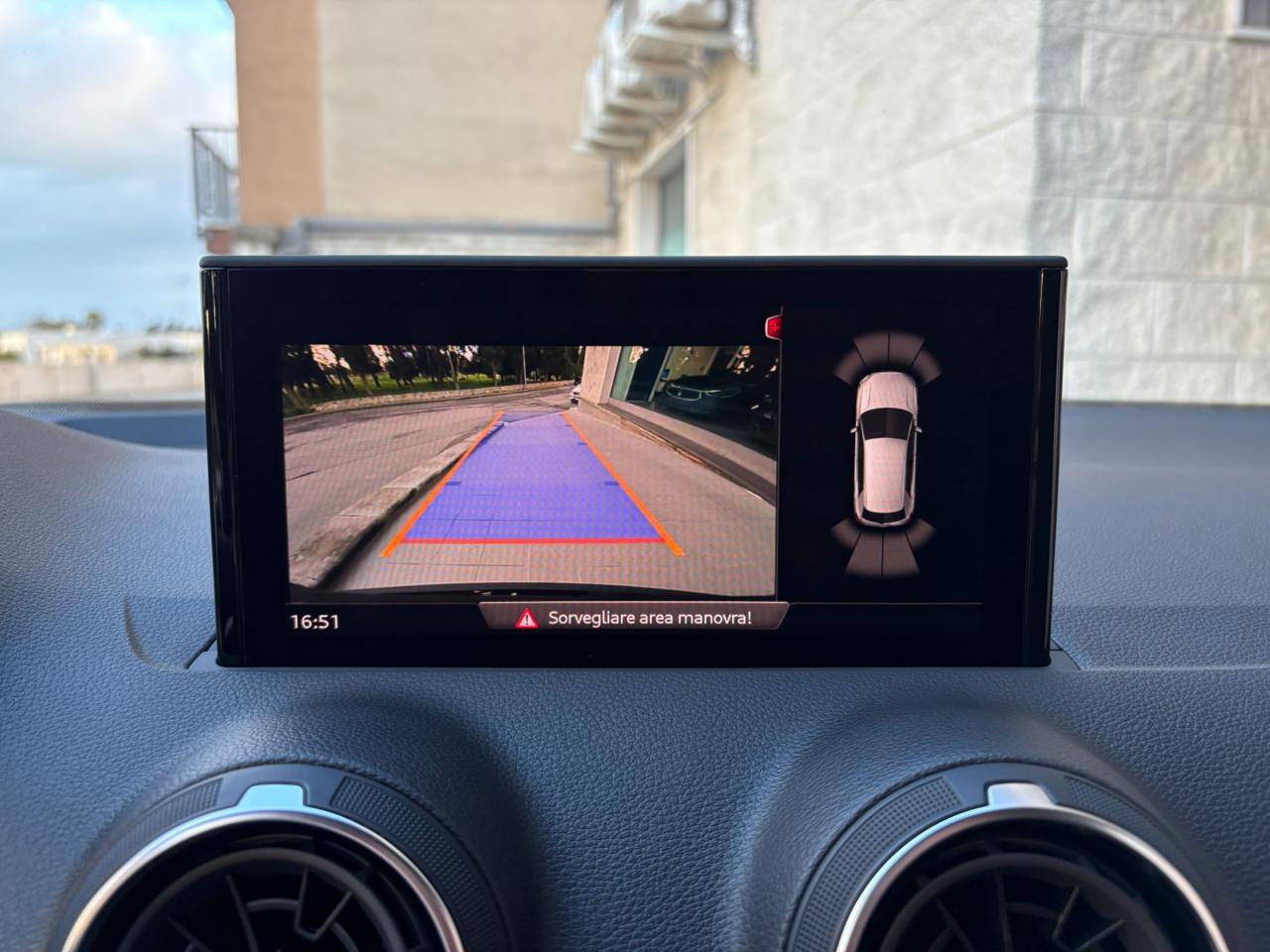 AUDI Q2 30 TDI Business VIRTUAL COCKPIT-RETROCAMERA - 16