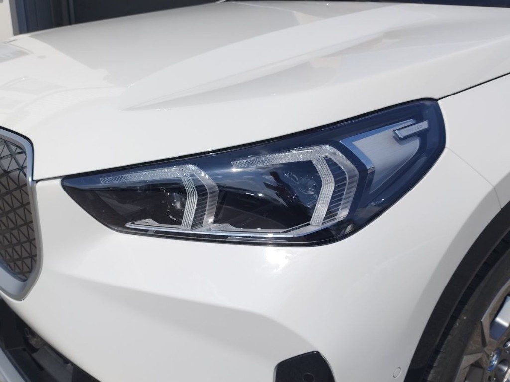 BMW iX1 eDrive 20 xLine - 6