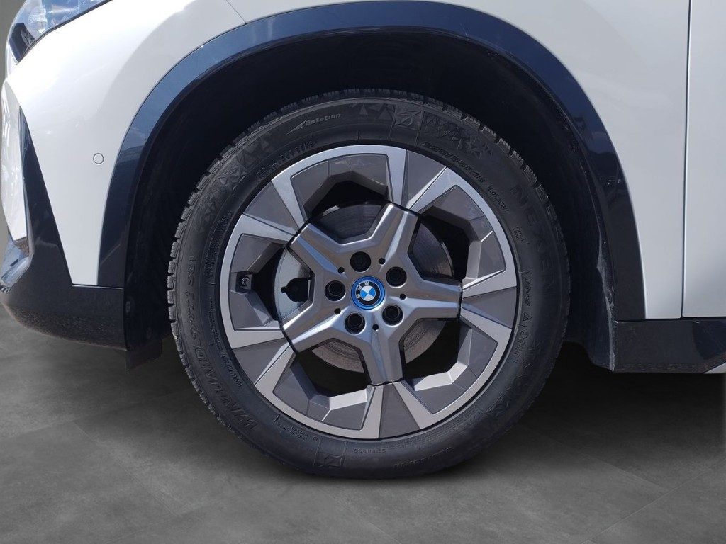 BMW iX1 eDrive 20 xLine - 5