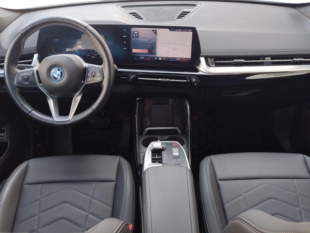 BMW iX1 eDrive 20 xLine - 8