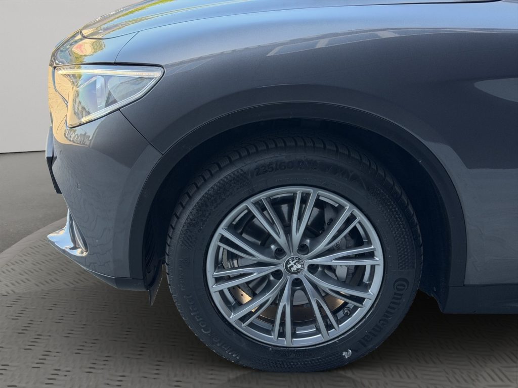 ALFA ROMEO Stelvio 190CV AT8 Q4 - 19