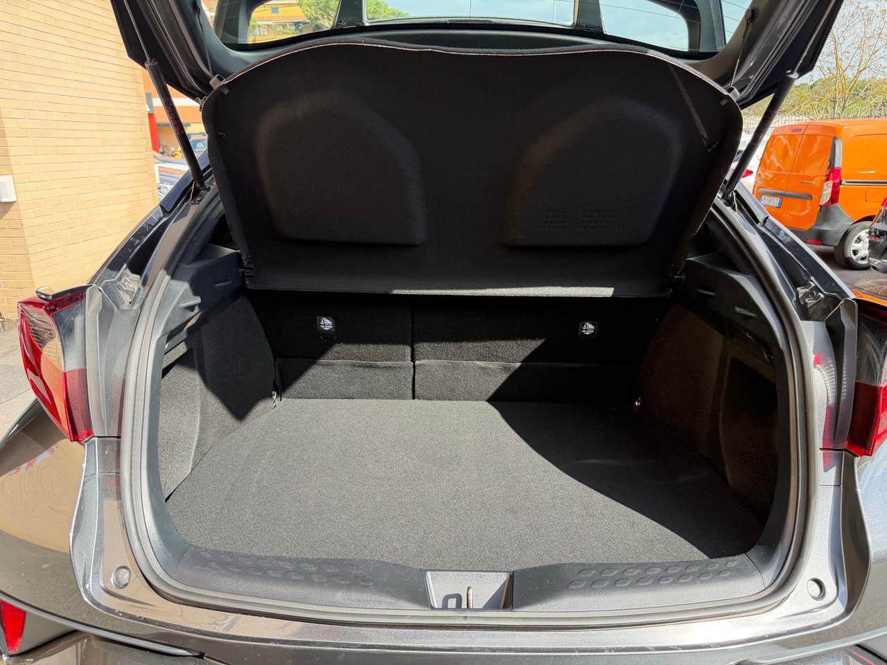 TOYOTA C-HR 1.8 Hybrid E-CVT Business SPORT (NESSUN VINCOLO) - 8