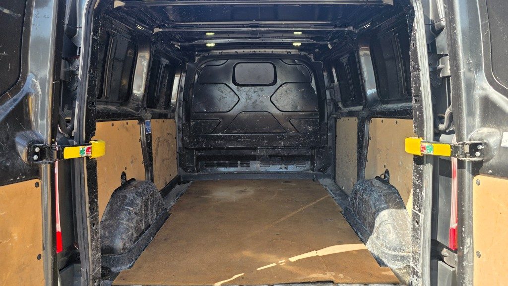 FORD Transit Custom 270 2.2 TDCi 125CV PC Furgone Trend - 7