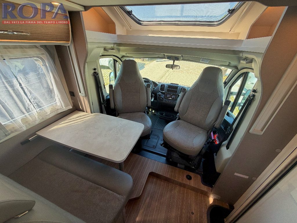 T 5900 FB / 2025 VENDUTO
