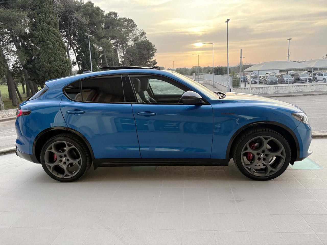 ALFA ROMEO Stelvio 2.0 Turbo 280 CV AT8 Q4 Veloce TETTO - 4