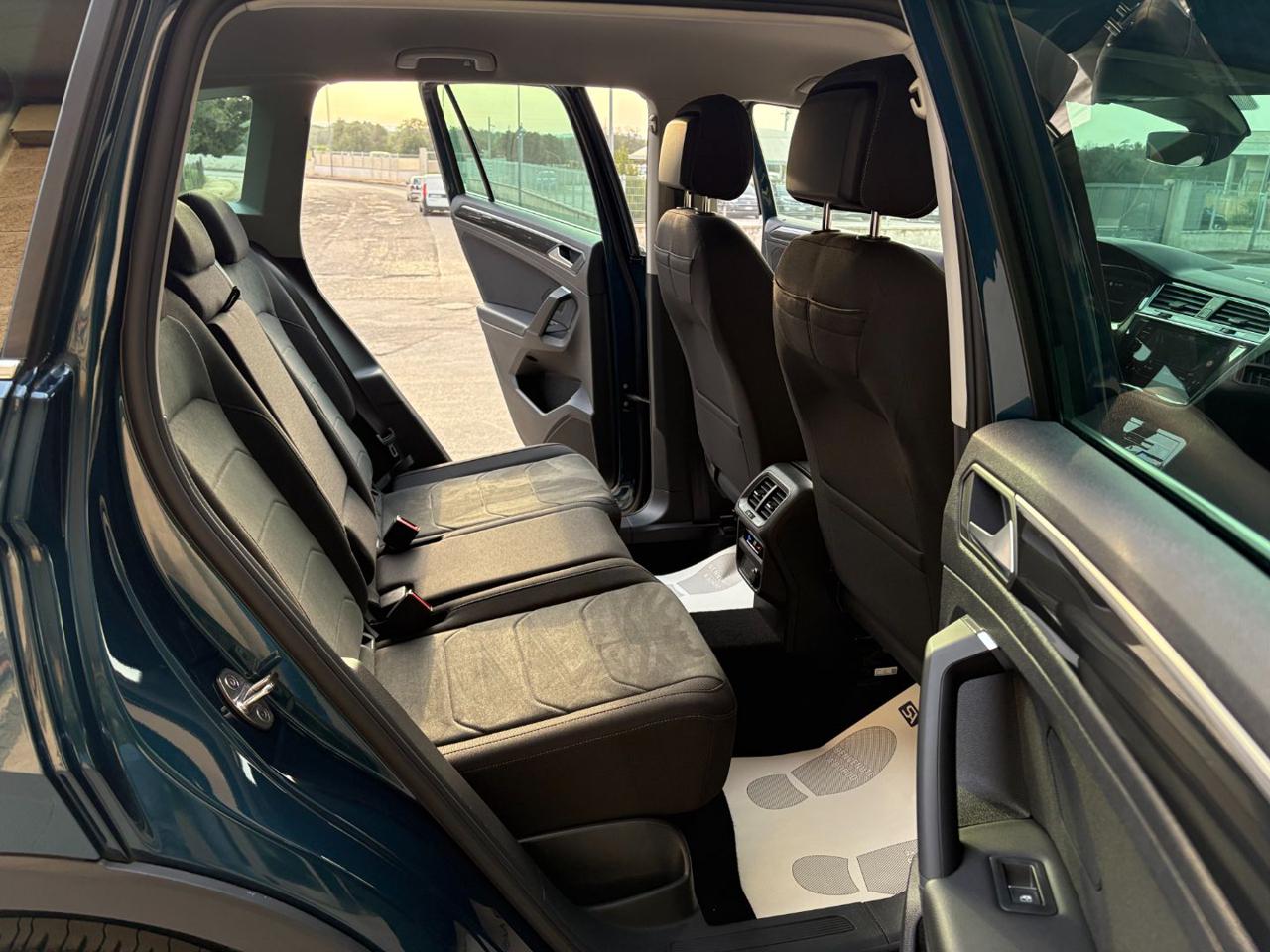 VOLKSWAGEN Tiguan 2.0 TDI 150 CV SCR DSG Elegance VIRTUAL - 11