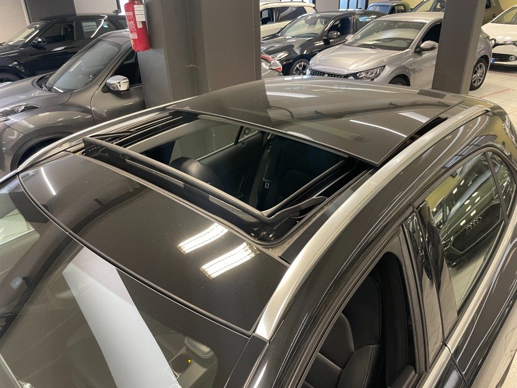 MERCEDES-BENZ GLA 180 d SPORT + TETTO PANORAMICO - 4