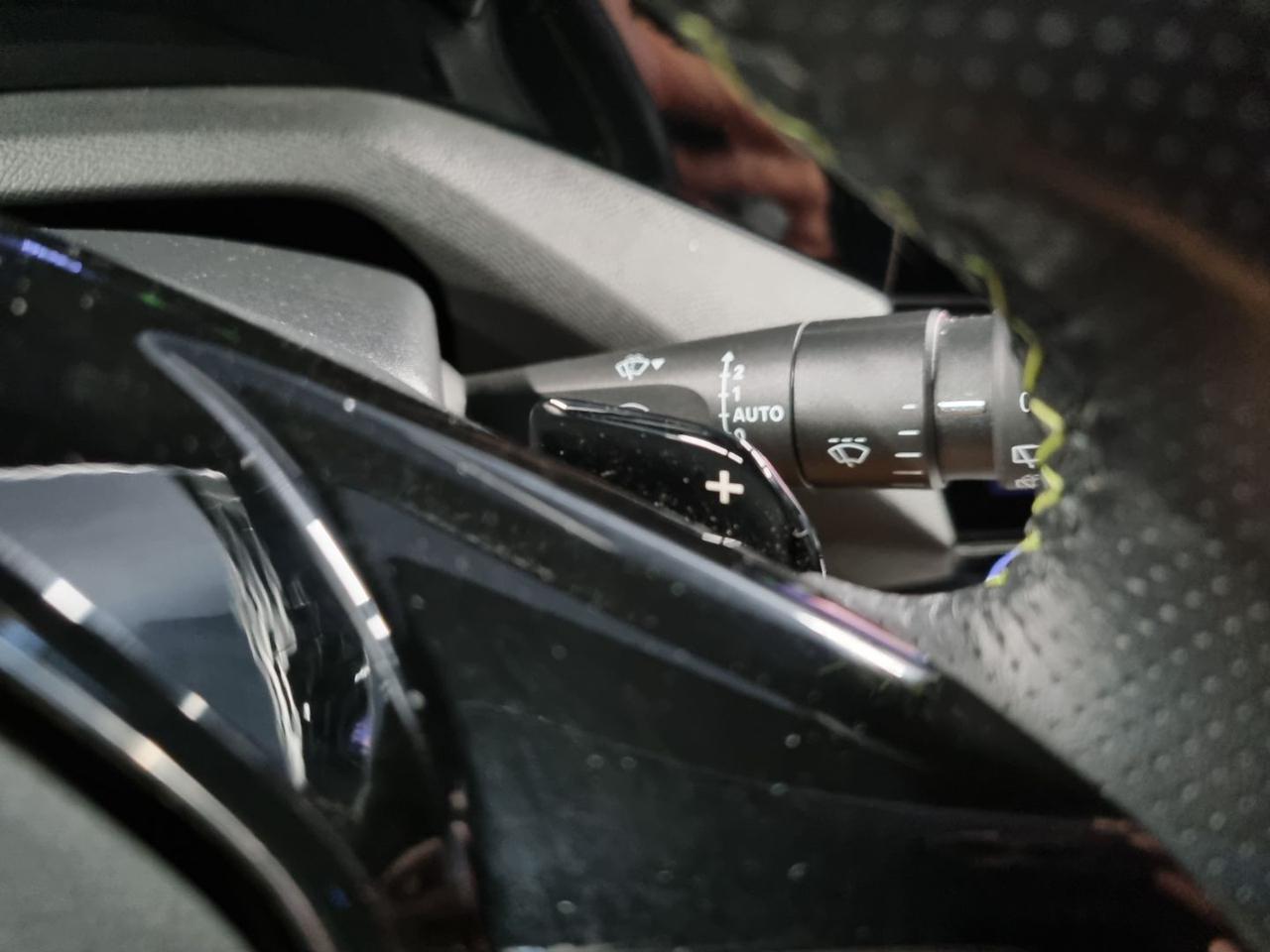 PEUGEOT 308 PureTech Turbo 130 S&S EAT8 GT - 16