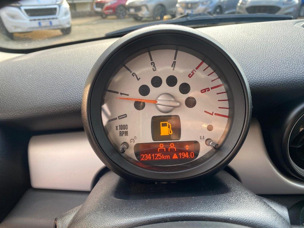 MINI Cooper D 1.6 16V - 9