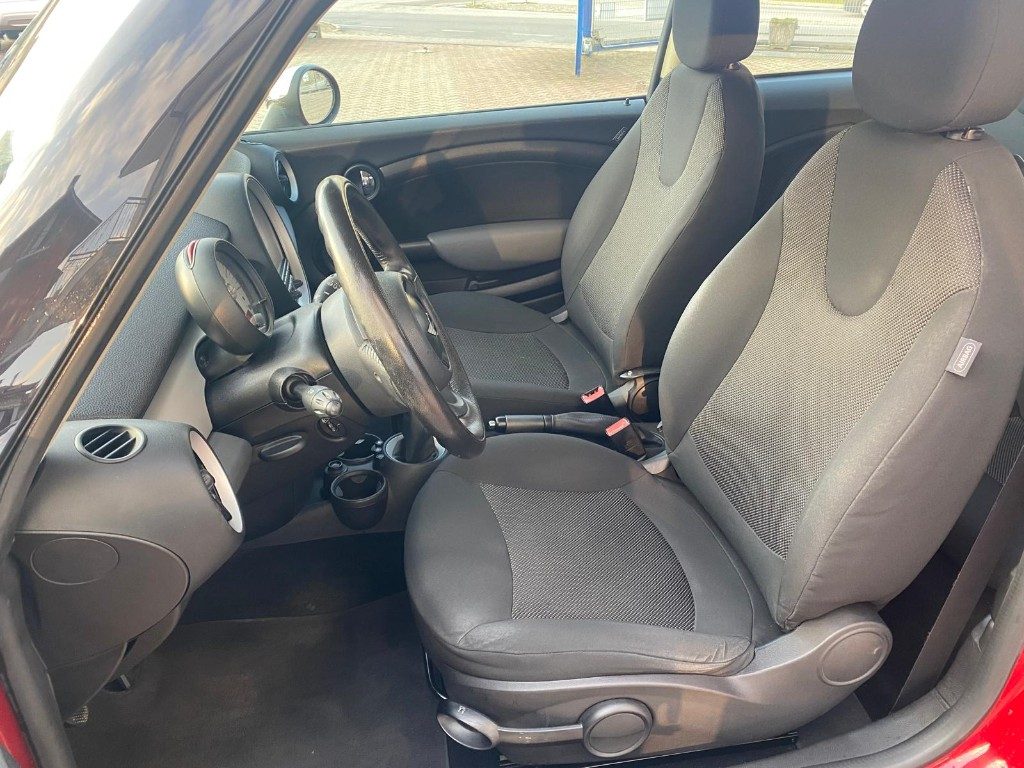 MINI Cooper D 1.6 16V - 12