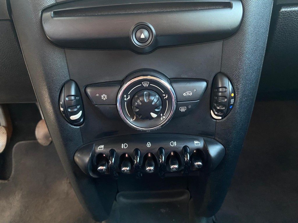 MINI Cooper D 1.6 16V - 13