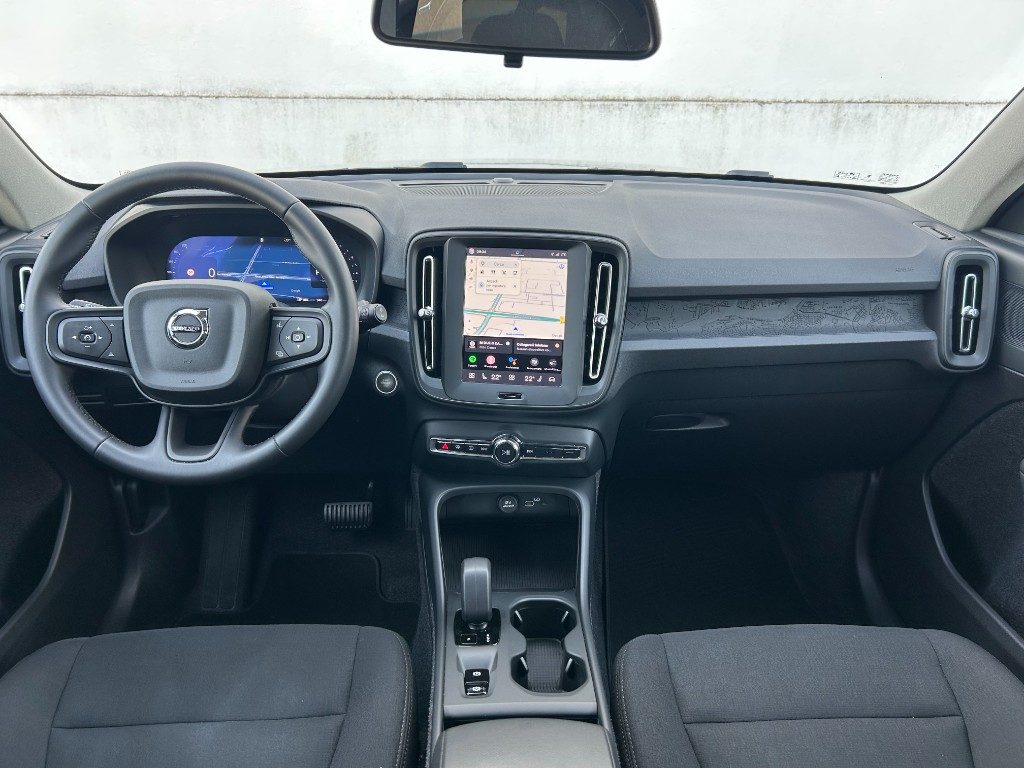 VOLVO XC40 B3 automatico Essential - Foto 5