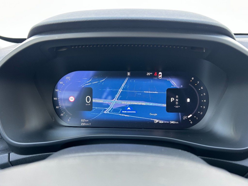 VOLVO XC40 B3 automatico Essential - Grid Foto 11