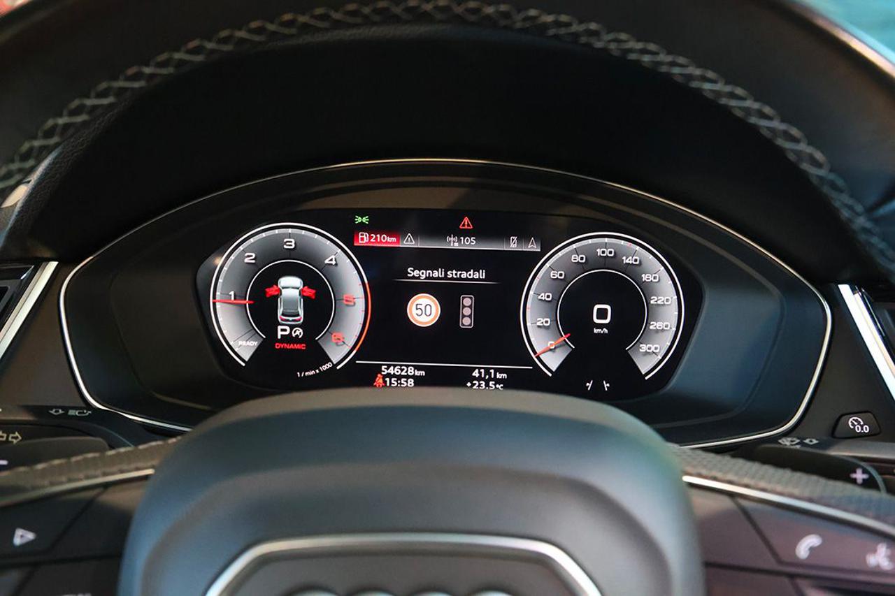 AUDI Q5 40 TDI Sportback Quattro S-Tronic Identity Black - 36