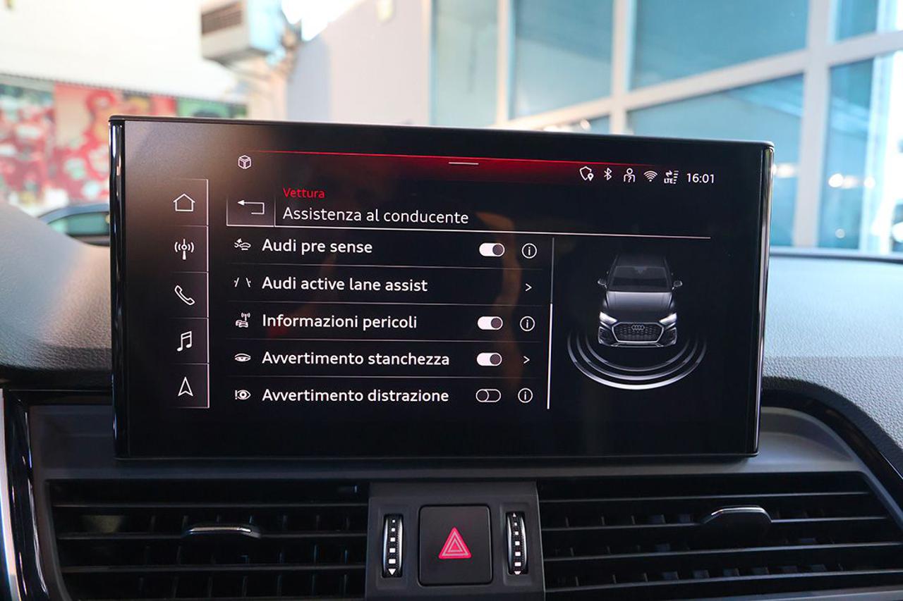 AUDI Q5 40 TDI Sportback Quattro S-Tronic Identity Black - 34