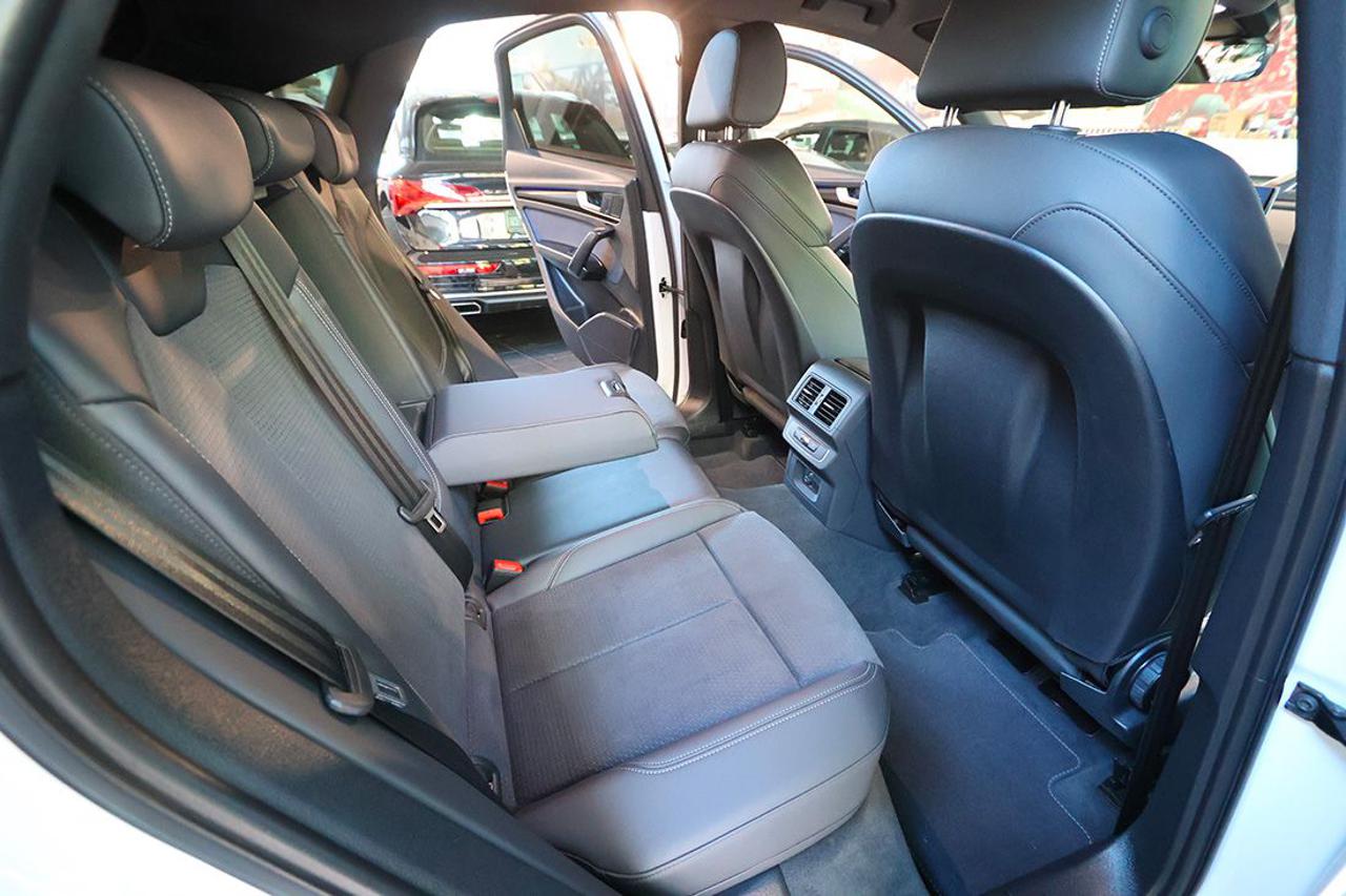 AUDI Q5 40 TDI Sportback Quattro S-Tronic Identity Black - 19