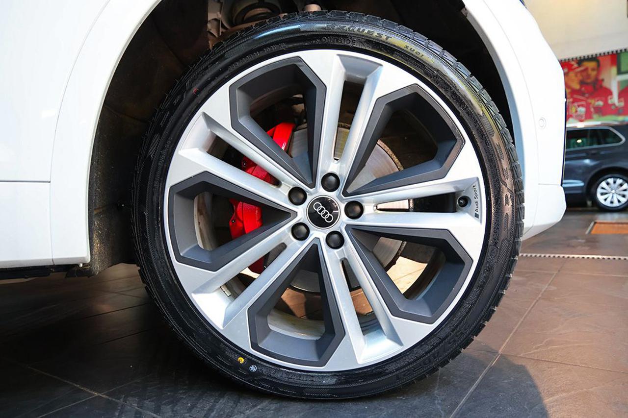 AUDI Q5 40 TDI Sportback Quattro S-Tronic Identity Black - 6