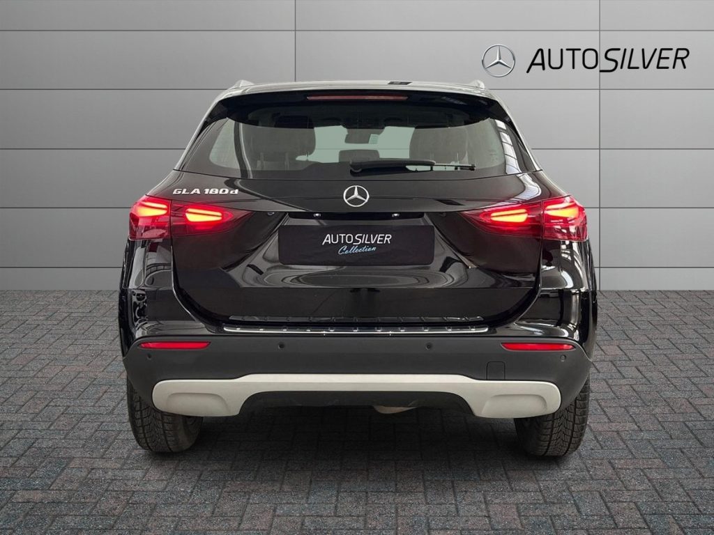 MERCEDES-BENZ GLA 180 d Automatic Advanced auto - 4