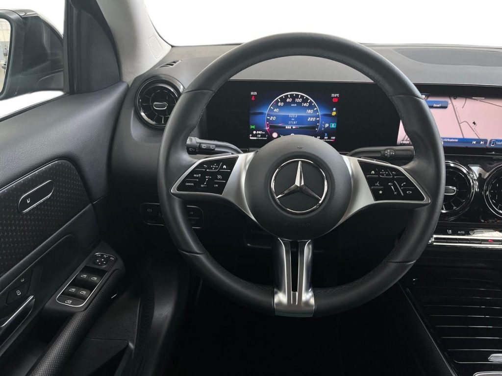MERCEDES-BENZ GLA 180 d Automatic Advanced auto - 11